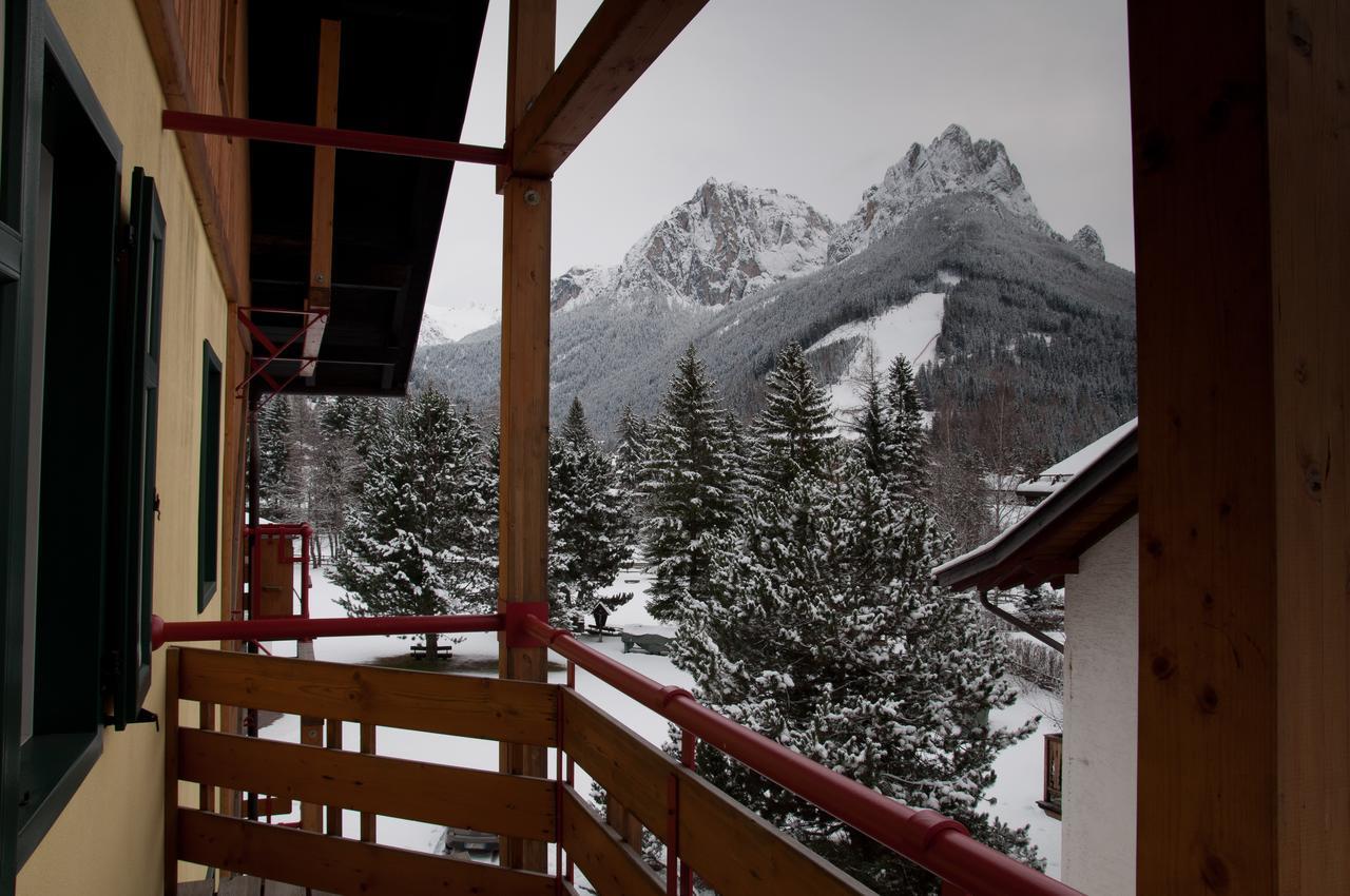 Appartamenti Residence La Roggia Pozza di Fassa Exterior foto